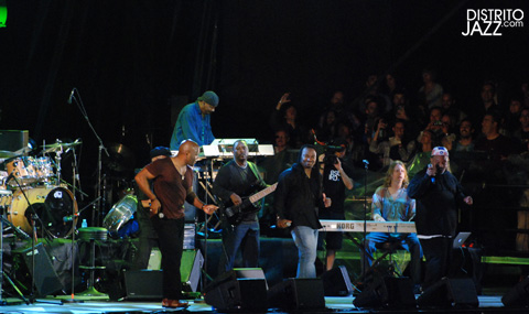 distritojazz-conciertos-jazz-50-Heineken-Earth-Wind-Fire-Experiencie distritojazz-conciertos-jazz-50-Heineken-Earth-Wind-Fire-Experiencie