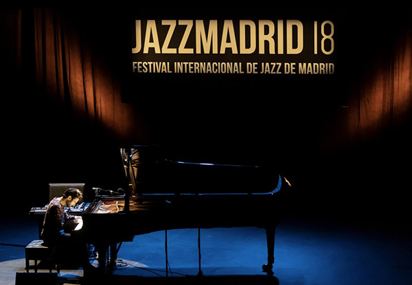 distritojazz-conciertos-jazz-Tigran-Hamasyan-