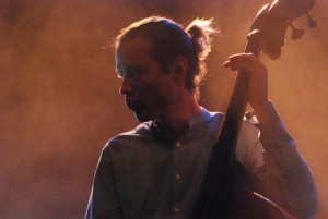 distritojazz-directos-jazz-PHRONESIS-jasper-Hoiby-
