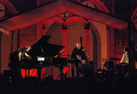 distritojazz-directos-jazz-agusti-fernandez-trio distritojazz-directos-jazz-agusti-fernandez-trio