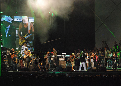 distritojazz-directos-off-jazz-GeorgeClinton-Parliament-Funkadelic-49HeinekenJazzaldia distritojazz-directos-off-jazz-GeorgeClinton-Parliament-Funkadelic-49HeinekenJazzaldia